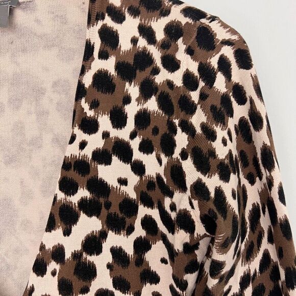 Ann Taylor Silk Blend Size XS Animal Leopard Print Cardigan Sweater Business - Picture 9 of 9